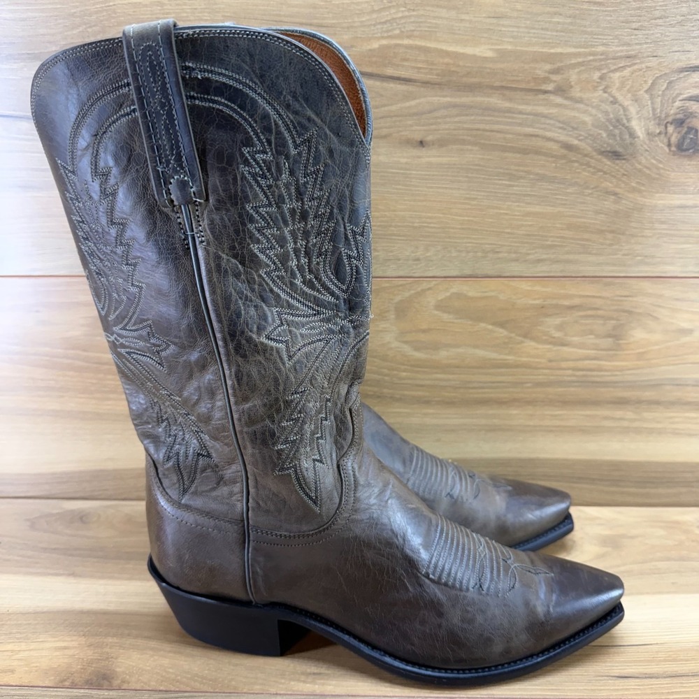 LUCCHESE 1883 Corbin Mad Dog Goat Leather Western Boot Mens 9 EE Taupe? Snip Toe